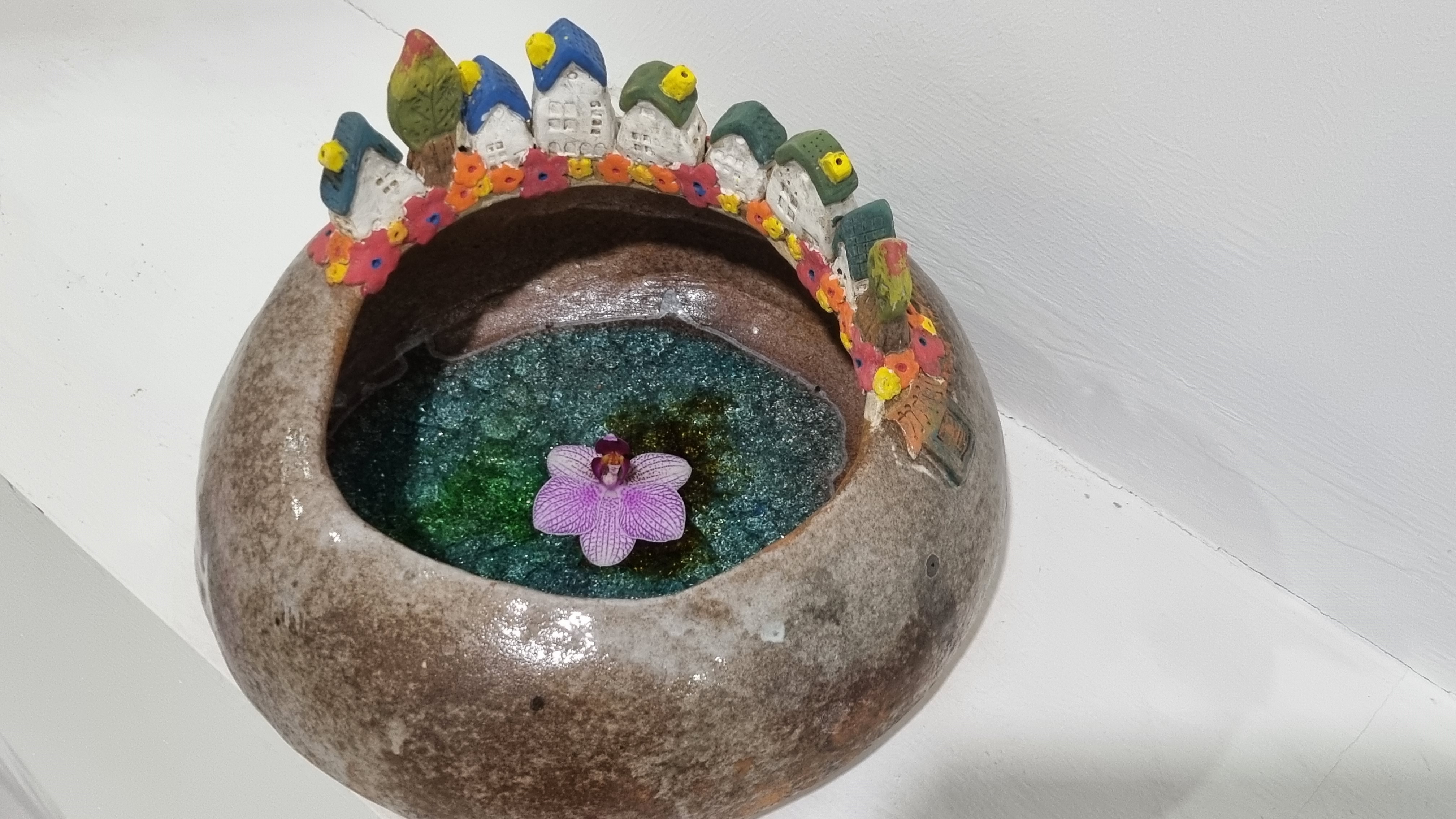 Bowl with miniature village arch
